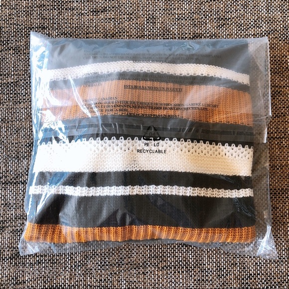 PACSUN • SWEATER - Picture 4 of 4